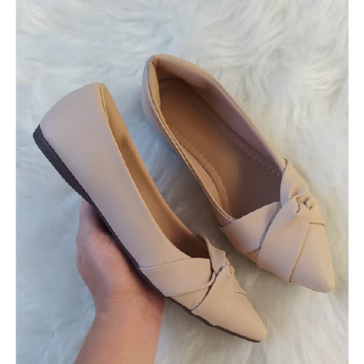 Dê uma olhada em Sapatilha Feminino Bico Fino Napa Nó Lateral Love On Feet Shoes 34 Ao 40 por R$36,90. Compre na Shopee agora! https://s.shopee.com.br/1LRaS5myce