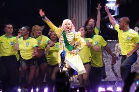 Gaga supera Madonna e leva 2,1 milhões de fãs brasileiros às areias de Copacabana em 2025