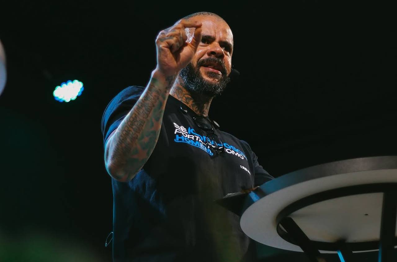 Anderson Silva afirma que gabinete pastoral é uma “doença evangélica”